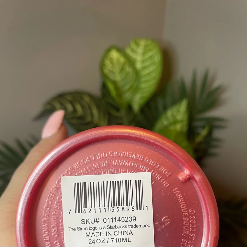 NWT Starbucks 🌟 Pink Shimmer Shell Mermaid Scales Cold Venti Tumbler Cup